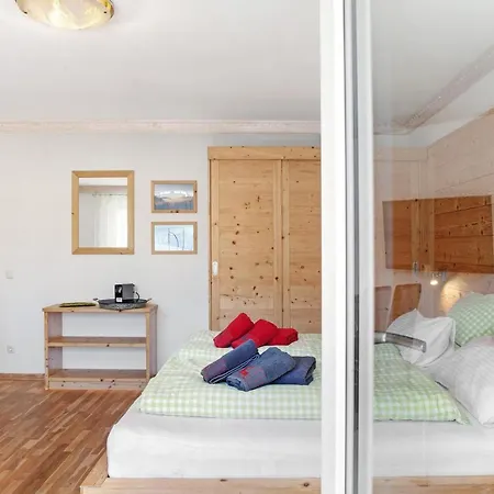 Berghex Apartament *